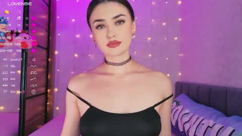 Sandy online show from July 2026 12:12:02 PM