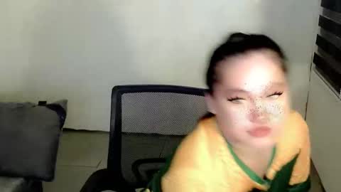 Snapshot of sangre_danaya chatting on November 2025 12:54:02 AM DANAYA online show from November 2025 12:54:02 AM