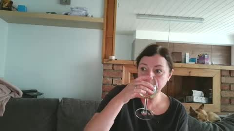 Snapshot of sanroom chatting on September 2025 12:18:01 PM sanroom online show from September 2025 12:18:01 PM