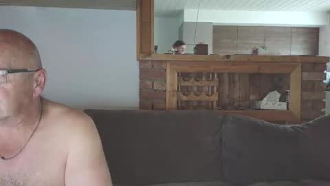 Snapshot of sanroom chatting on October 2025 03:11:02 PM sanroom online show from October 2025 03:11:02 PM