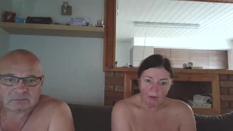 Snapshot of sanroom chatting on October 2025 01:14:01 PM sanroom online show from October 2025 01:14:01 PM