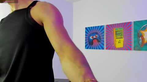 Snapshot of santana_maximo chatting on February 2026 12:45:02 PM Maximo Santana online show from February 2026 12:45:02 PM