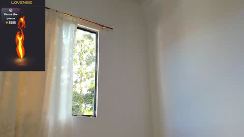 Snapshot of santi_brown1 chatting on January 2025 08:56:02 PM Santibrown online show from January 2025 08:56:02 PM