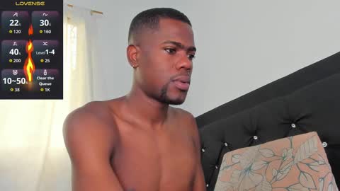 Snapshot of santi_brown1 chatting on September 2025 07:04:02 PM Santibrown online show from September 2025 07:04:02 PM