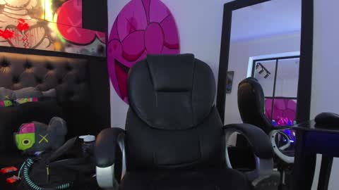 Snapshot of santi_delacruz chatting on December 2024 02:15:01 PM santi online show from December 2024 02:15:01 PM