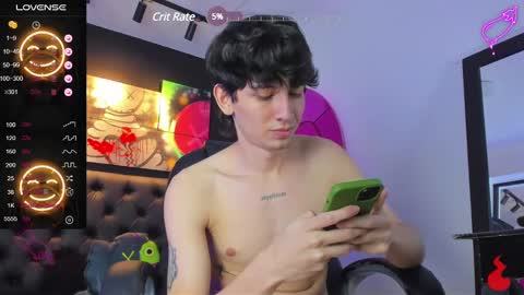 Snapshot of santi_delacruz chatting on January 2025 06:49:02 PM santi online show from January 2025 06:49:02 PM