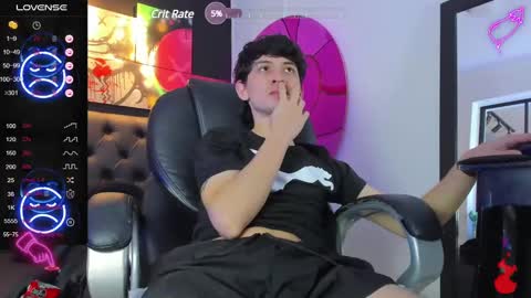 Snapshot of santi_delacruz chatting on January 2025 09:05:02 PM santi online show from January 2025 09:05:02 PM