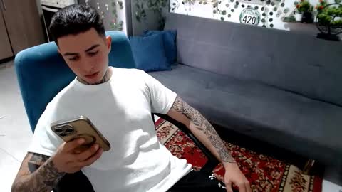 santi_ss online show from February 2026 02:46:01 PM