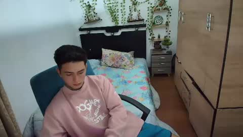 santi_ss online show from June 2026 01:28:01 AM
