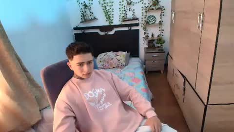 santi_ss online show from July 2026 02:21:01 PM