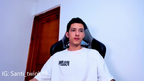 santi_twink19 online show from February 2025 08:16:02 PM