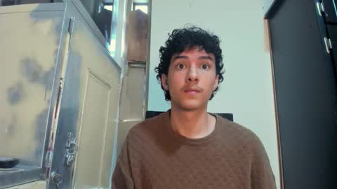 santi_twink19 online show from November 2025 08:19:02 PM