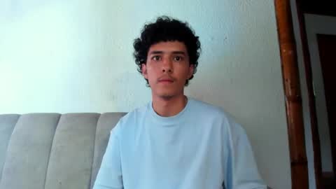 santi_twink19 online show from June 2026 11:40:02 PM