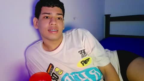 santi online show from February 2026 07:23:02 PM