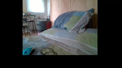 santiago_n online show from June 2026 02:52:01 PM