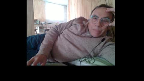 santiago_n online show from July 2026 06:15:01 PM
