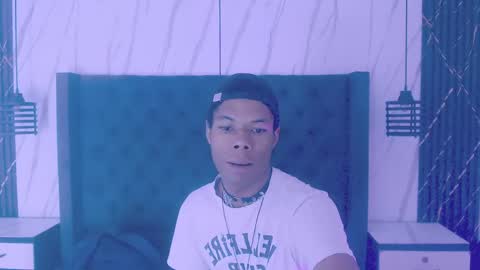 Santiiiiii  online show from March 2026 02:10:02 PM