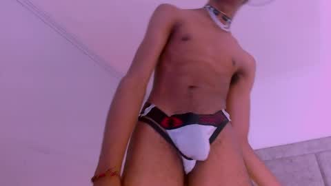 Santiiiiii  online show from April 2026 04:11:02 PM