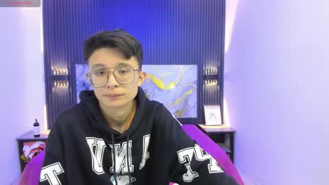 santiago_russo18 online show from February 2026 08:00:02 AM