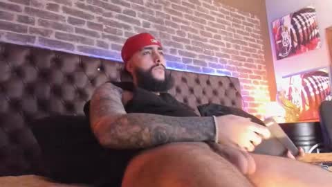 Santiago Hincapiie online show from March 2026 09:08:02 PM