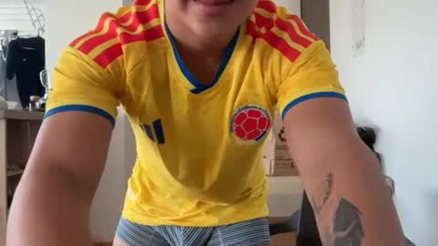 santiagomg_ online show from July 2026 09:41:01 PM