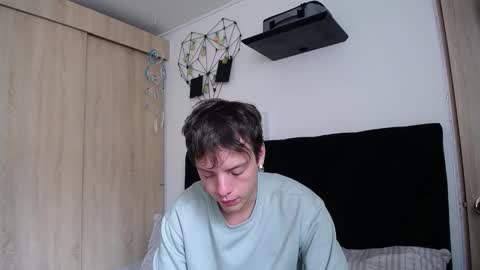 Santii online show from October 2025 05:03:02 PM