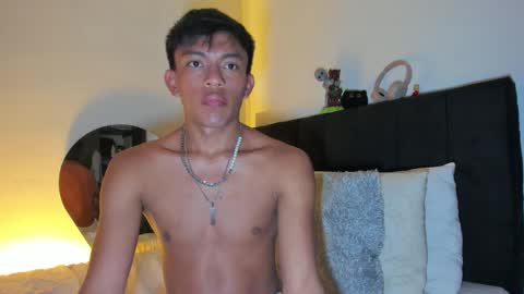 Snapshot of santinaugthy chatting on January 2026 01:31:02 AM santi online show from January 2026 01:31:02 AM