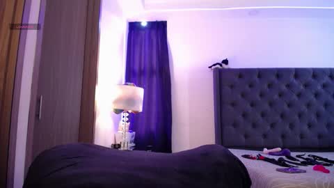 Snapshot of santino_coopers chatting on November 2025 07:40:02 PM marilyn online show from November 2025 07:40:02 PM