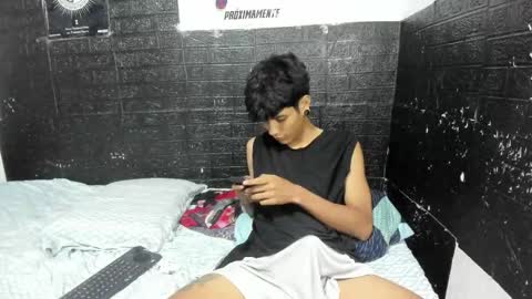 Snapshot of santos_xd chatting on June 2026 03:32:02 AM santos online show from June 2026 03:32:02 AM