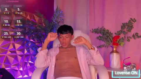 Santii online show from September 2025 11:08:01 PM