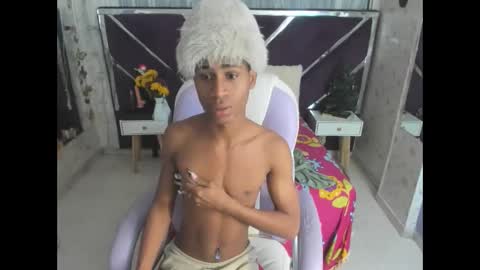 Snapshot of santy_bigcock_01 chatting on November 2025 02:11:01 AM santy online show from November 2025 02:11:01 AM