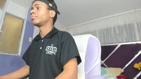 Snapshot of santy_bigcock_01 chatting on December 2025 04:41:01 AM santy online show from December 2025 04:41:01 AM