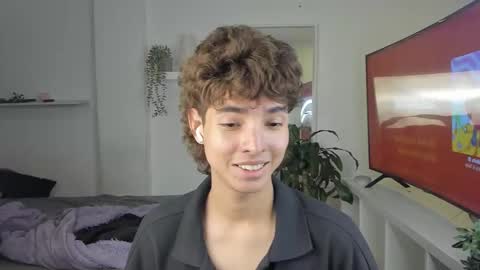 kitty online show from November 2025 01:06:01 AM