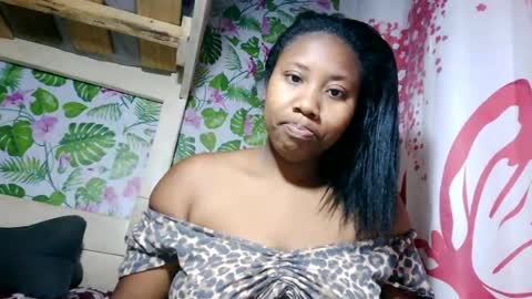 Snapshot of sanyah513 chatting on June 2026 07:38:01 AM sanya online show from June 2026 07:38:01 AM