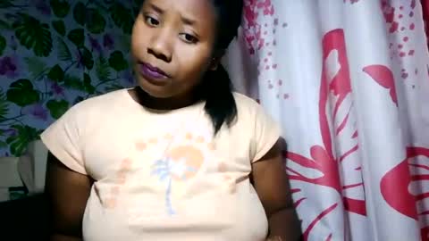 Snapshot of sanyah513 chatting on June 2026 12:22:01 PM sanya online show from June 2026 12:22:01 PM
