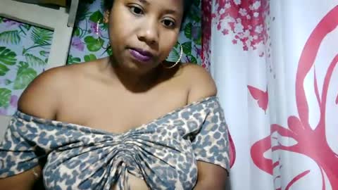Snapshot of sanyah513 chatting on July 2026 05:55:02 AM sanya online show from July 2026 05:55:02 AM