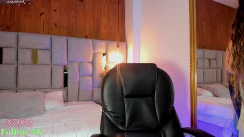 Snapshot of saori_newman chatting on March 2025 11:44:02 AM Saori online show from March 2025 11:44:02 AM