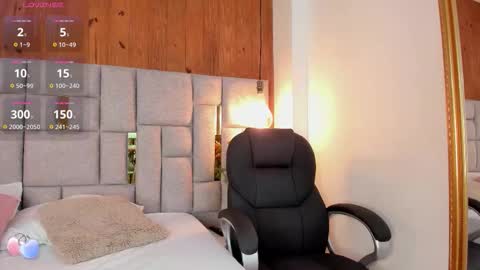 Snapshot of saori_newman chatting on October 2025 11:53:01 AM Saori online show from October 2025 11:53:01 AM