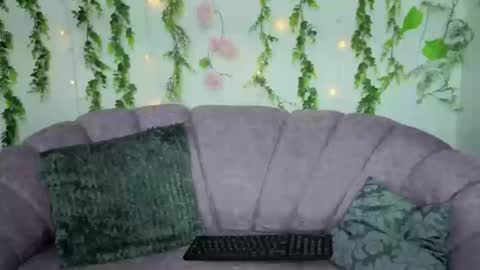 saorisworld online show from September 2025 11:38:02 PM