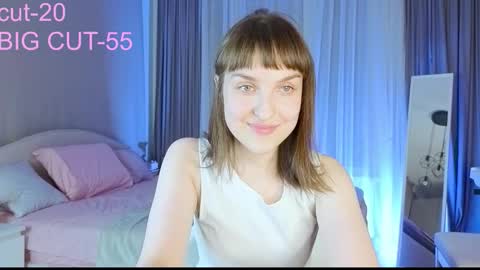 Snapshot of saphirree chatting on October 2025 11:18:01 PM Anny online show from October 2025 11:18:01 PM