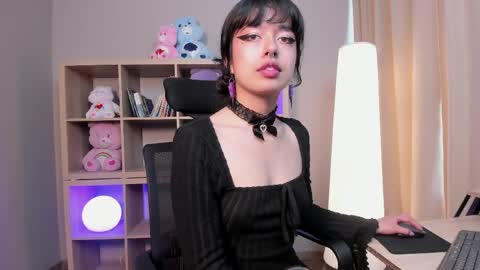 saphyralux online show from June 2026 08:24:01 PM