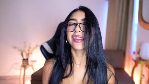 Sara  online show from December 2024 03:46:02 PM