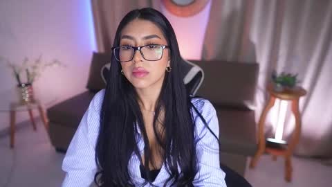 Sara  online show from February 2025 12:44:02 PM