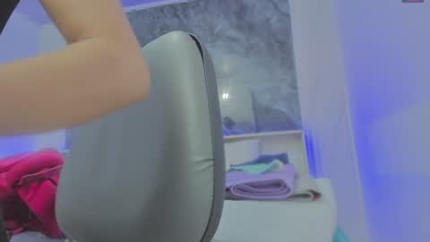 sara allenx online show from February 2025 11:33:02 AM