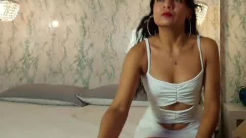 Sara Andrews online show from July 2026 11:39:02 AM