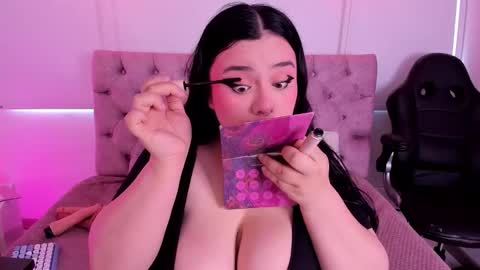 SARA ARIAS  online show from September 2025 11:35:01 AM