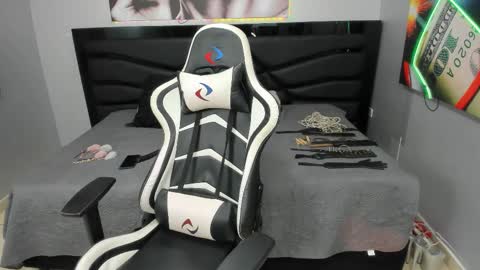 sara_bdsm online show from November 2025 02:30:02 PM