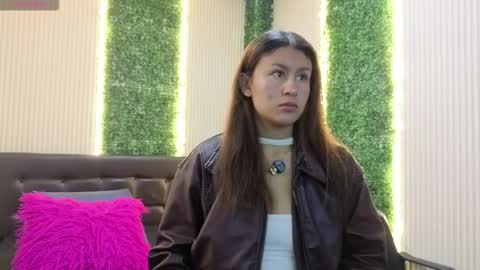 Snapshot of sara_blue13 chatting on February 2026 11:44:01 AM Sara online show from February 2026 11:44:01 AM