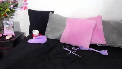 Snapshot of sara_gonz chatting on January 2026 12:58:02 AM sara gonzalez online show from January 2026 12:58:02 AM