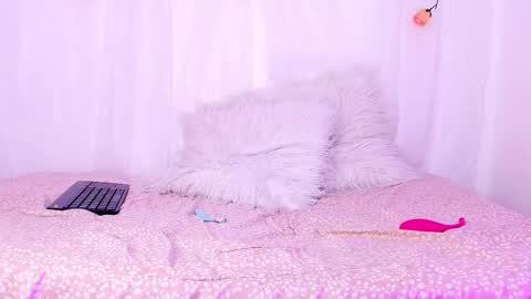 Sara  online show from February 2025 03:20:01 PM